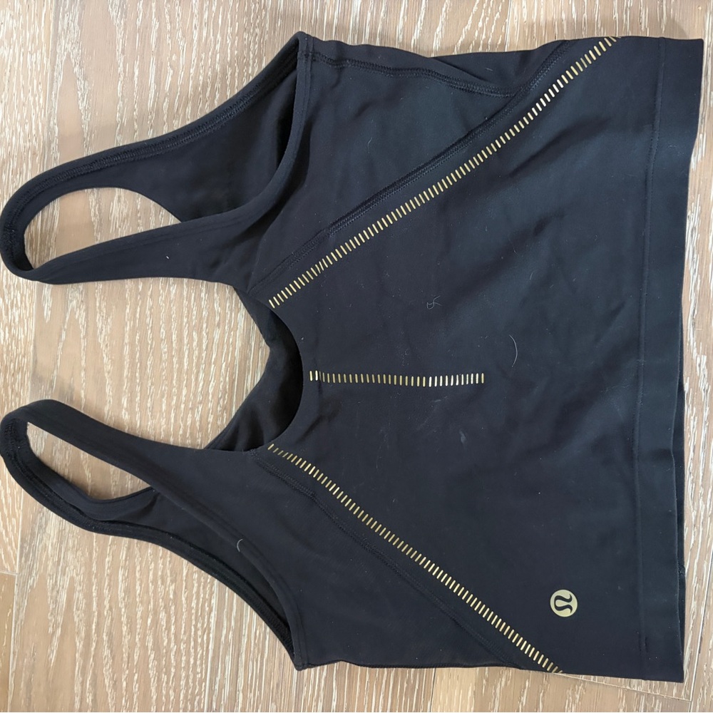 Lululemon Black Gold Accents align crop size 4
